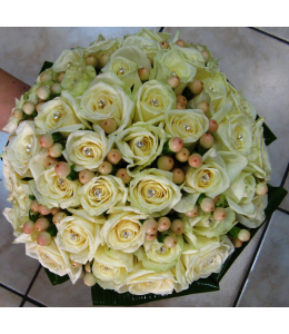 Bridal Bouquet with Hypericum White and Roses